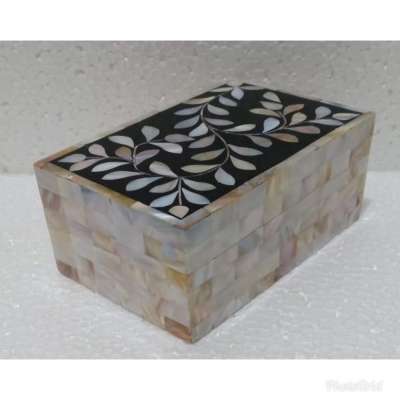 DECORATIVE HANDMADE BEAUTIFUL M O P INLAY BOX